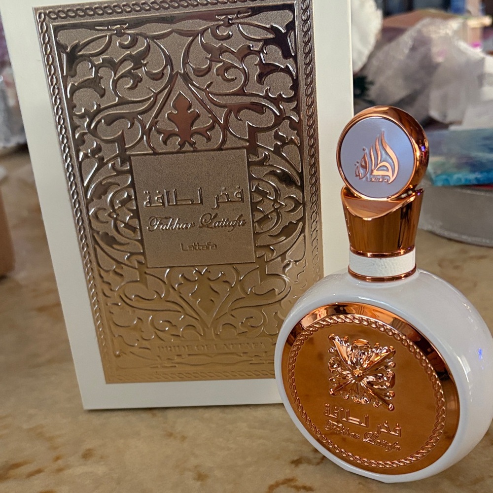 White and Gold Perfume for Women by Pride of Lattafa,Fakhar Lattafa. 3.4Fl.OZNew